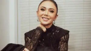 Maia Estianty Dukung Yuni Shara Hadapi Hoax Isu Orang Ketiga Maia Estianty Dukung Yuni Shara Hadapi Hoax Isu Orang Ketiga