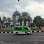 Angkot Nekat Beroperasi di Puncak Bogor Meski Dilarang Selama Libur Natal dan Tahun Baru