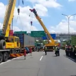 Evakuasi Kontainer Terguling di Tol JORR Selesai, Arus Lalu Lintas Kembali Normal