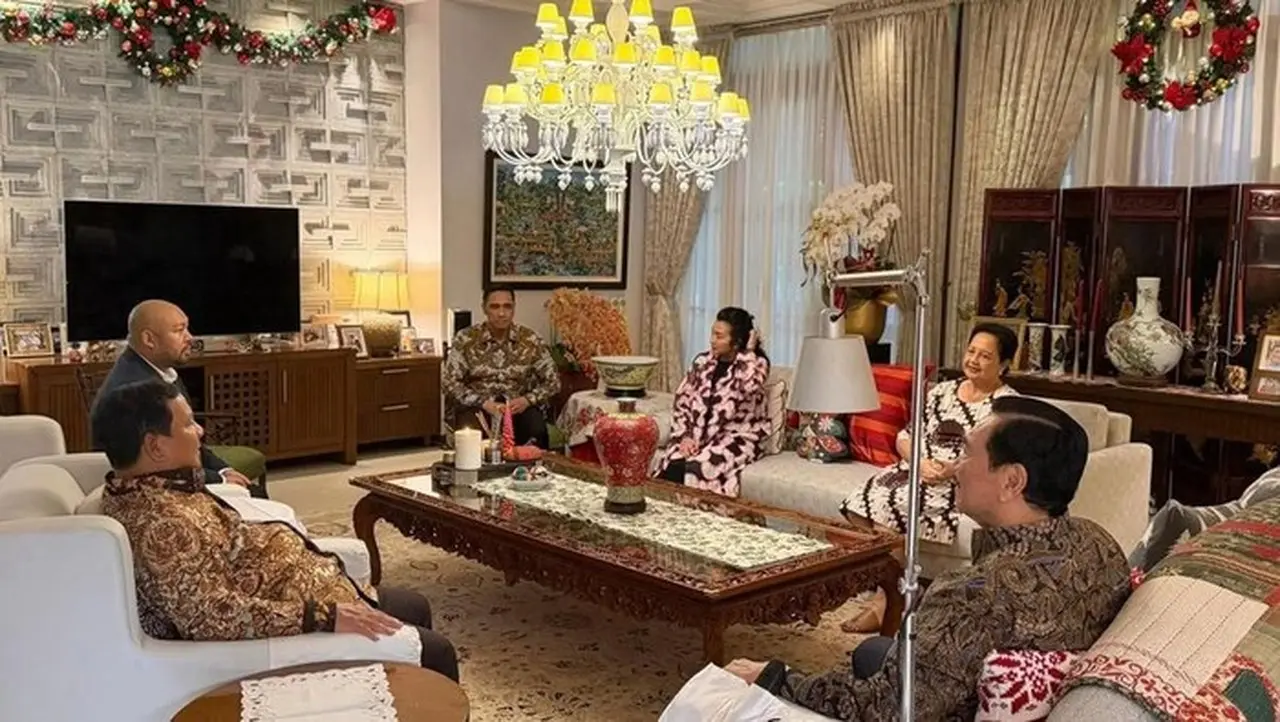 Prabowo dan Didit Kunjungi Luhut di Hari Natal, Bahas Persatuan dan Pemulihan Bencana Prabowo dan Didit Kunjungi Luhut di Hari Natal, Bahas Persatuan dan Pemulihan Bencana