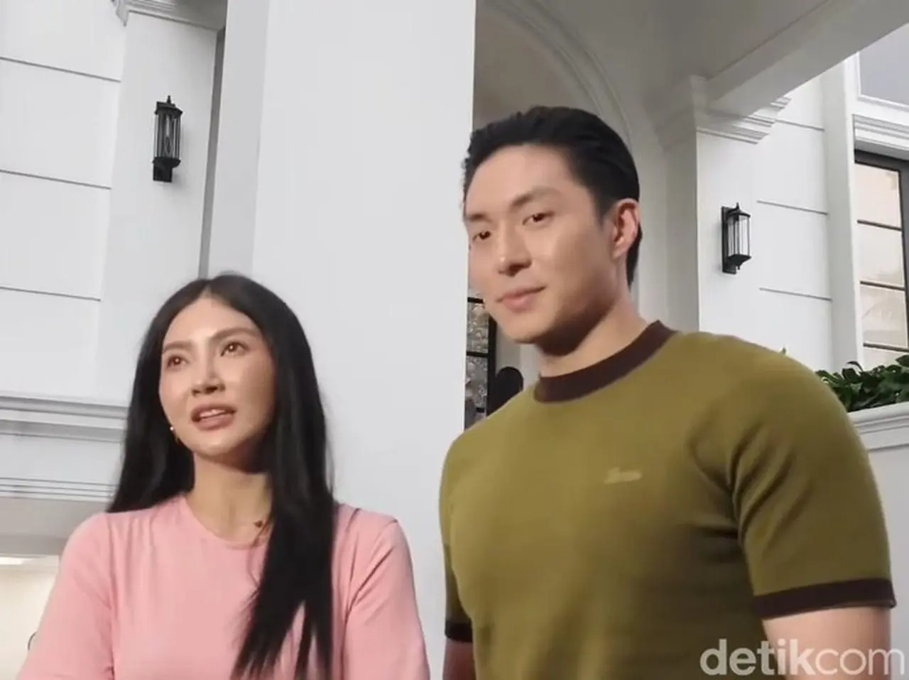 Giorgio Antonio Hadiri Perayaan Natal di Rumah Sarwendah, Ungkap Pengalaman Pertama Giorgio Antonio Hadiri Perayaan Natal di Rumah Sarwendah, Ungkap Pengalaman Pertama