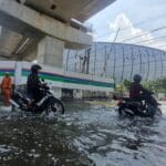 Siklon Tropis Picu Banjir Rob dan Puting Beliung di Jakarta Utara, BPBD Pastikan Tak Ada Korban Jiwa