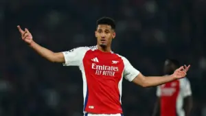 Arsenal Berstatus Raja Natal, Saliba Ingatkan Potensi Kejutan di Liga Inggris