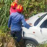 Mobil Terperosok ke Jurang di Bogor Akibat Pengemudi Mengantuk Saat Tikungan