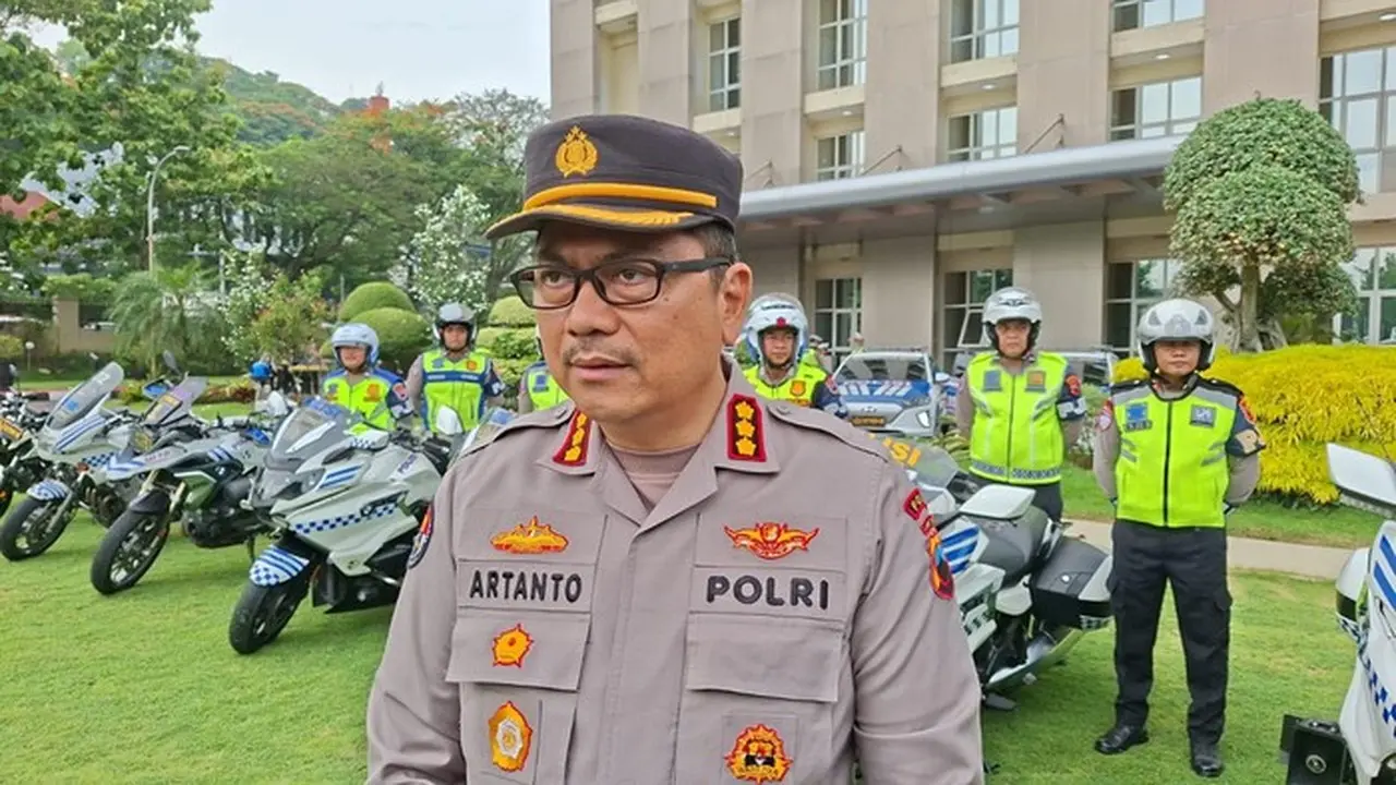 Polda Jateng Utamakan Hospitality dan Safety dalam Operasi Lilin Candi Liburan Nataru 2026 Polda Jateng Utamakan Hospitality dan Safety dalam Operasi Lilin Candi Liburan Nataru 2026