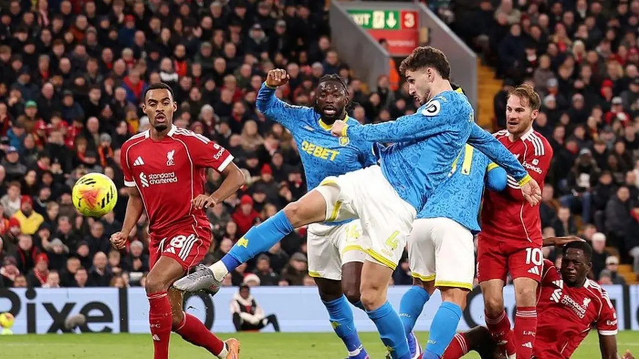 Liverpool Terus Dihantui Kelemahan Bola Mati, Van Dijk Akui Perlu Latihan Intensif Liverpool Terus Dihantui Kelemahan Bola Mati, Van Dijk Akui Perlu Latihan Intensif