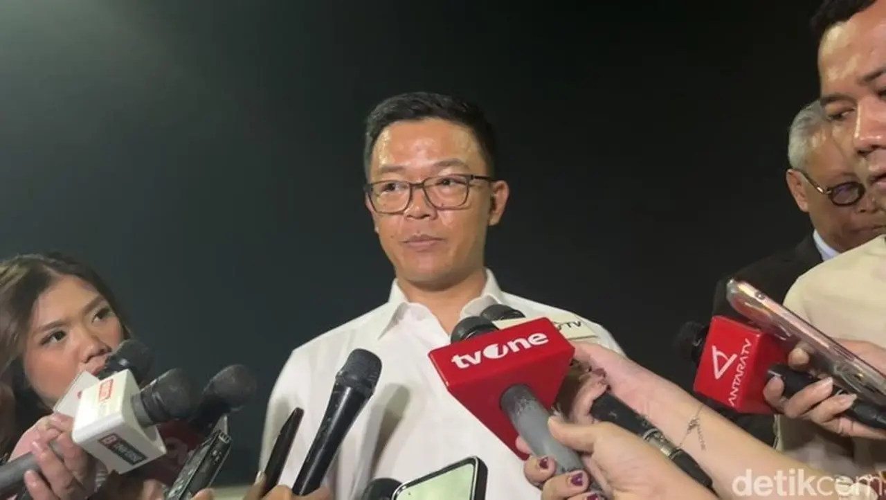 Gerindra Dukung Pilkada Lewat DPRD, Sebut Lebih Efisien dan Kurangi Biaya Politik Gerindra Dukung Pilkada Lewat DPRD, Sebut Lebih Efisien dan Kurangi Biaya Politik