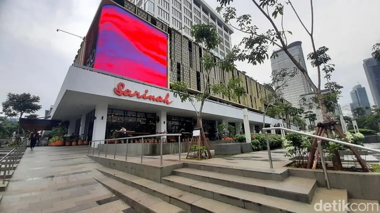 Sarinah Pastikan Operasional Normal Pasca Kebakaran Dekorasi Pita di Sudut Gedung Sarinah Pastikan Operasional Normal Pasca Kebakaran Dekorasi Pita di Sudut Gedung