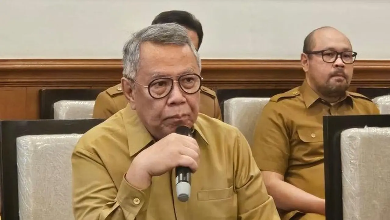 Benyamin Davnie Ungkap 3 Wilayah Prioritas Pengangkutan Sampah di Tangerang Selatan Benyamin Davnie Ungkap 3 Wilayah Prioritas Pengangkutan Sampah di Tangerang Selatan