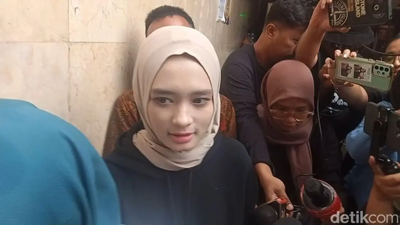 Inara Rusli Cabut Laporan Penipuan Terhadap Insanul Fahmi Setelah Proses Mediasi Keluarga Inara Rusli Cabut Laporan Penipuan Terhadap Insanul Fahmi Setelah Proses Mediasi Keluarga