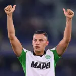 Jay Idzes Pamer Aksi Heroik Lari dari Ujung ke Ujung Lapangan Selamatkan Gawang Sassuolo Jay Idzes Pamer Aksi Heroik Lari dari Ujung ke Ujung Lapangan Selamatkan Gawang Sassuolo