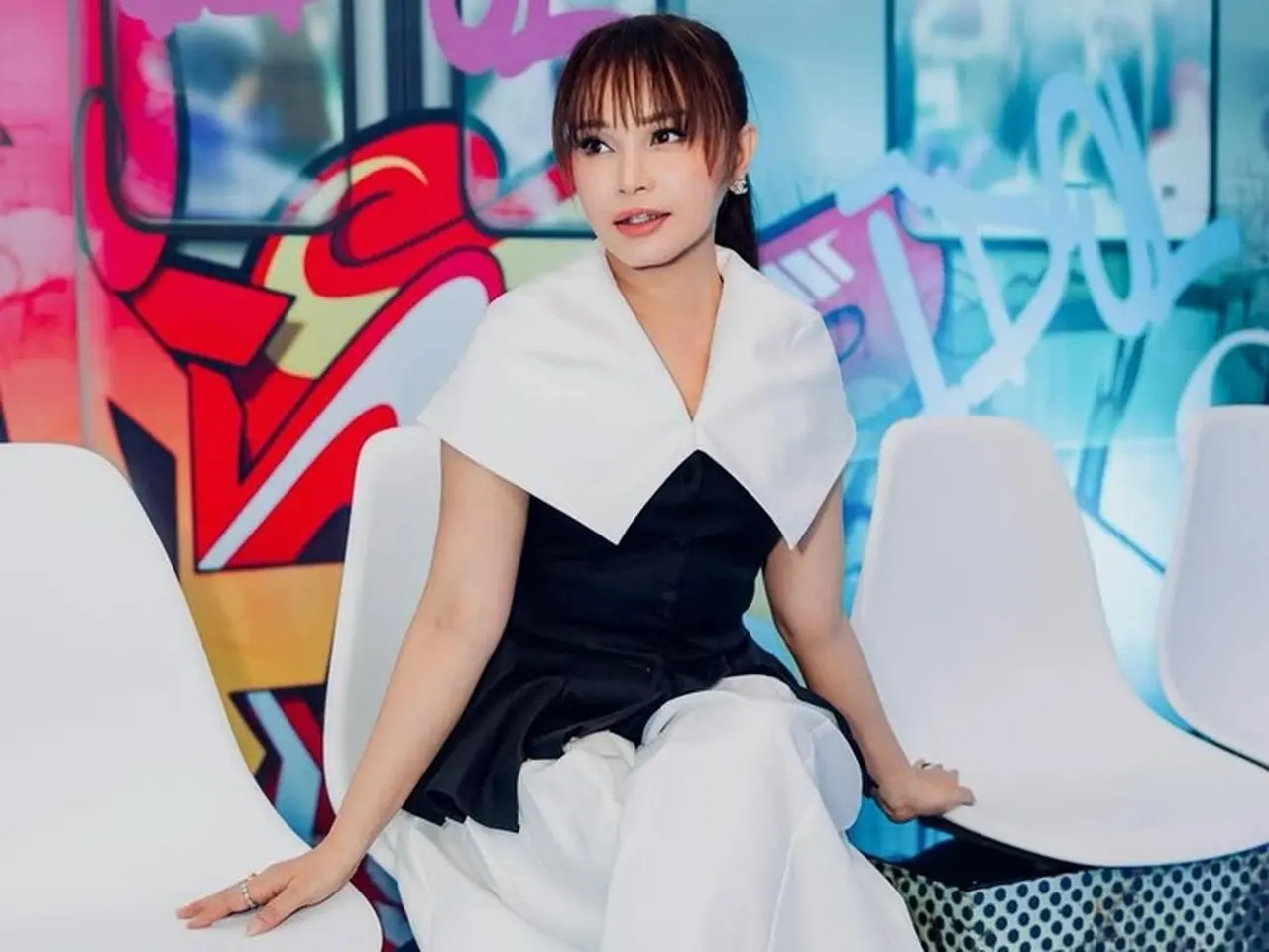 Penyanyi Rossa Sumbangkan Zakat Mal Rp 500 Juta untuk Korban Bencana Sumatera