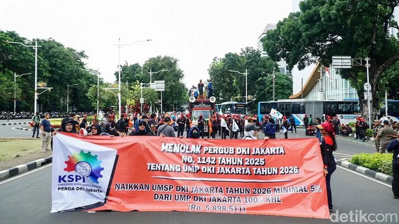 Demo Tolak UMP Jakarta 2026: KSPI Akui Sengaja Kurangi Massa, Tunggu Respons Pemerintah Demo Tolak UMP Jakarta 2026: KSPI Akui Sengaja Kurangi Massa, Tunggu Respons Pemerintah