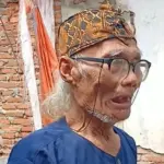 Rumah Aktor Senior Diding Boneng Roboh, Sang Anak Nyaris Tertimpa Runtuhan