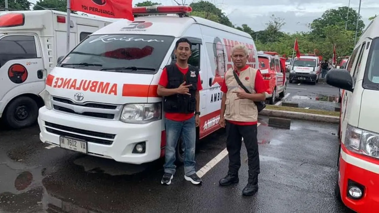 Kaisar Said Putra Perkuat Kesiapsiagaan Bencana dengan Tim Ambulans SobatKaisar Kaisar Said Putra Perkuat Kesiapsiagaan Bencana dengan Tim Ambulans SobatKaisar