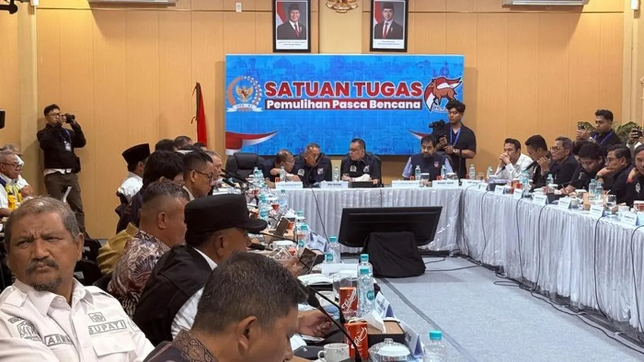 DPR Minta Hapus Sapaan ‘Yang Terhormat’ dalam Rapat Pascabencana Aceh Demi Efisiensi DPR Minta Hapus Sapaan ‘Yang Terhormat’ dalam Rapat Pascabencana Aceh Demi Efisiensi