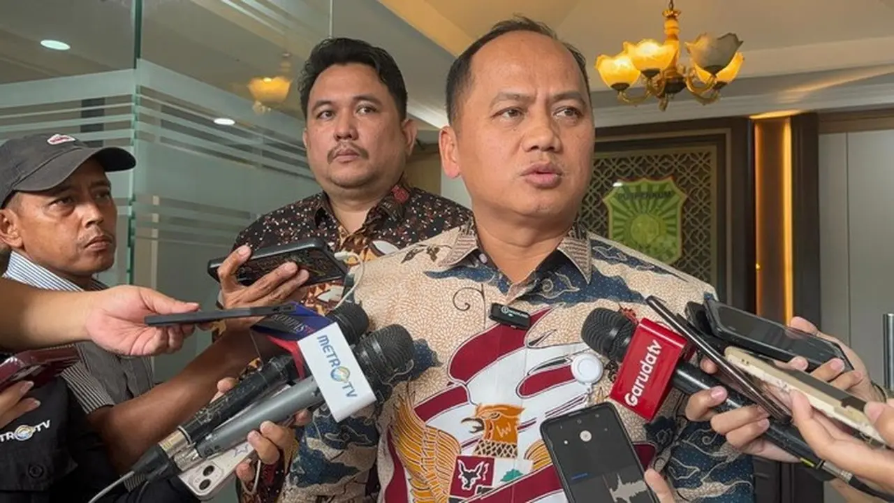 Kejagung Copot Tiga Pejabat Kejaksaan Hulu Sungai Utara yang Jadi Tersangka KPK Kejagung Copot Tiga Pejabat Kejaksaan Hulu Sungai Utara yang Jadi Tersangka KPK