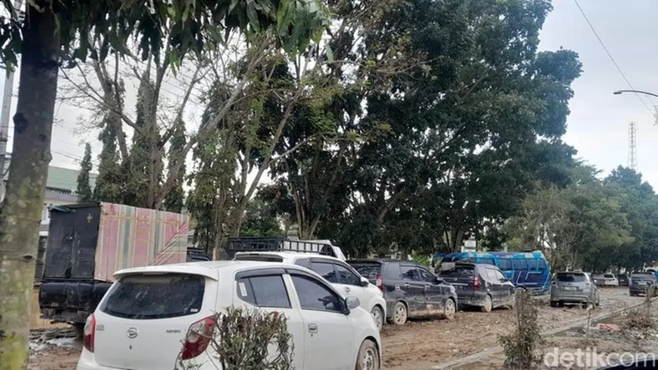 Dugaan Penjarahan Mobil Korban Banjir Aceh Tamiang, Pemerintah Aceh Buka Suara Dugaan Penjarahan Mobil Korban Banjir Aceh Tamiang, Pemerintah Aceh Buka Suara