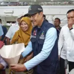 Mensos Tinjau Dapur Umum Sibolga, Pastikan Pasokan Makanan Aman untuk Pengungsi Mensos Tinjau Dapur Umum Sibolga, Pastikan Pasokan Makanan Aman untuk Pengungsi