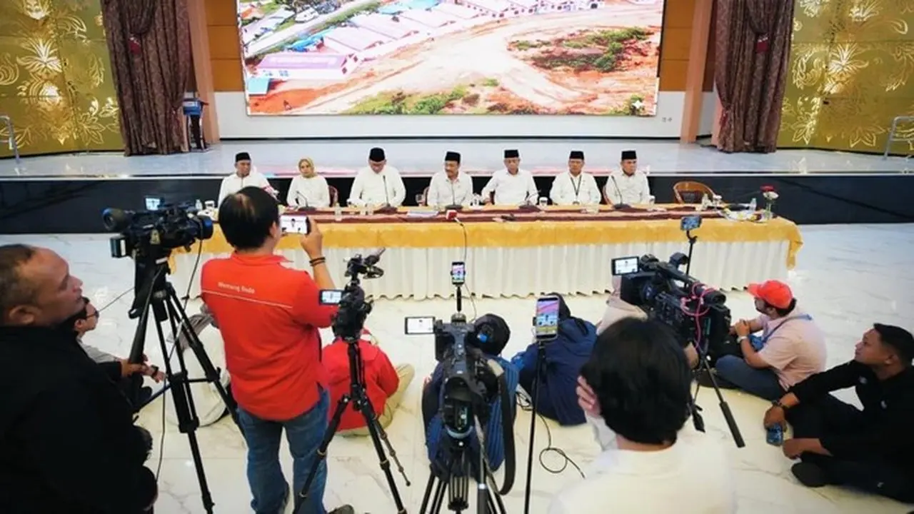 Mensos Pastikan Penanganan Bencana Sumatera Berlanjut, Ratusan Ribu Porsi Dapur Umum Disiapkan Mensos Pastikan Penanganan Bencana Sumatera Berlanjut, Ratusan Ribu Porsi Dapur Umum Disiapkan