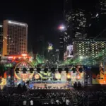 Malam Tahun Baru di Bundaran HI Tetap Semarak Tanpa Kembang Api, Warga Nikmati Musik dan Drone