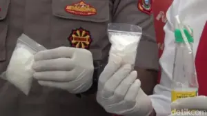 Polda Metro Jaya Tangkap 8 WNA Malaysia, Australia, China Terkait Narkoba Polda Metro Jaya Tangkap 8 WNA Malaysia, Australia, China Terkait Narkoba