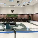 Hakim PN Batam Dipecat Tetap Akibat Terbukti Selingkuh dengan Anggota Ormas Hakim PN Batam Dipecat Tetap Akibat Terbukti Selingkuh dengan Anggota Ormas