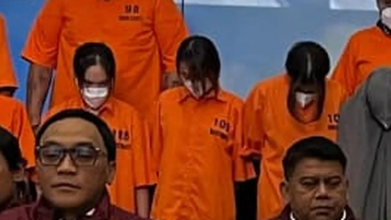 Sosok Donna Fabiola Terungkap: Pengedar Kokain Jaringan DWP Bali Ditangkap Sosok Donna Fabiola Terungkap: Pengedar Kokain Jaringan DWP Bali Ditangkap