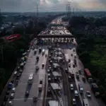 Jelang Natal, 42.930 Kendaraan Melintas ke Merak, Jasa Marga Beri Diskon Tarif Tol