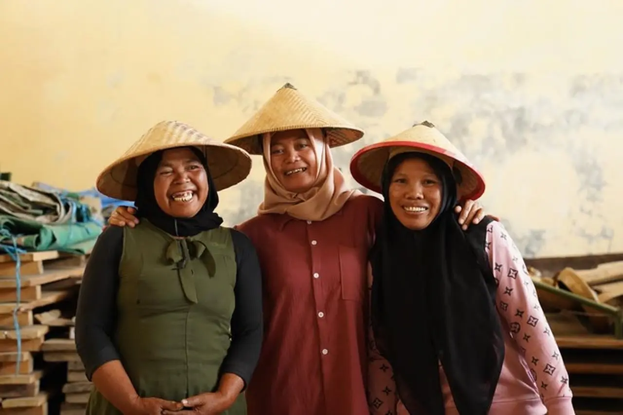 Program Mekaar PNM: Pendampingan Usaha untuk Tingkatkan Ketahanan Ekonomi Ibu Prasejahtera Program Mekaar PNM: Pendampingan Usaha untuk Tingkatkan Ketahanan Ekonomi Ibu Prasejahtera