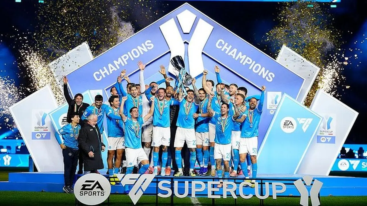 Napoli Raih Piala Super Italia, Conte Akui Belum Siap Dominasi Serie A Napoli Raih Piala Super Italia, Conte Akui Belum Siap Dominasi Serie A