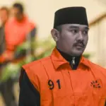 KPK Geledah Kantor Bupati Bekasi, Sita Dokumen Proyek 2025-2026 dan Ponsel Terhapus KPK Geledah Kantor Bupati Bekasi, Sita Dokumen Proyek 2025-2026 dan Ponsel Terhapus