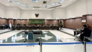 Hakim Pengadilan Negeri Batam Dipecat Permanen Akibat Perselingkuhan dengan Anggota Ormas