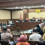 Nadiem Makarim Masih Sakit Pascaoperasi, Sidang Dakwaan Korupsi Ditunda Hingga Awal Januari 2026