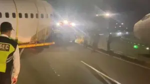 Fakta di Balik Video Viral Pesawat TTergeglincir di Bandara Soetta, Polisi Beri Penjelasan