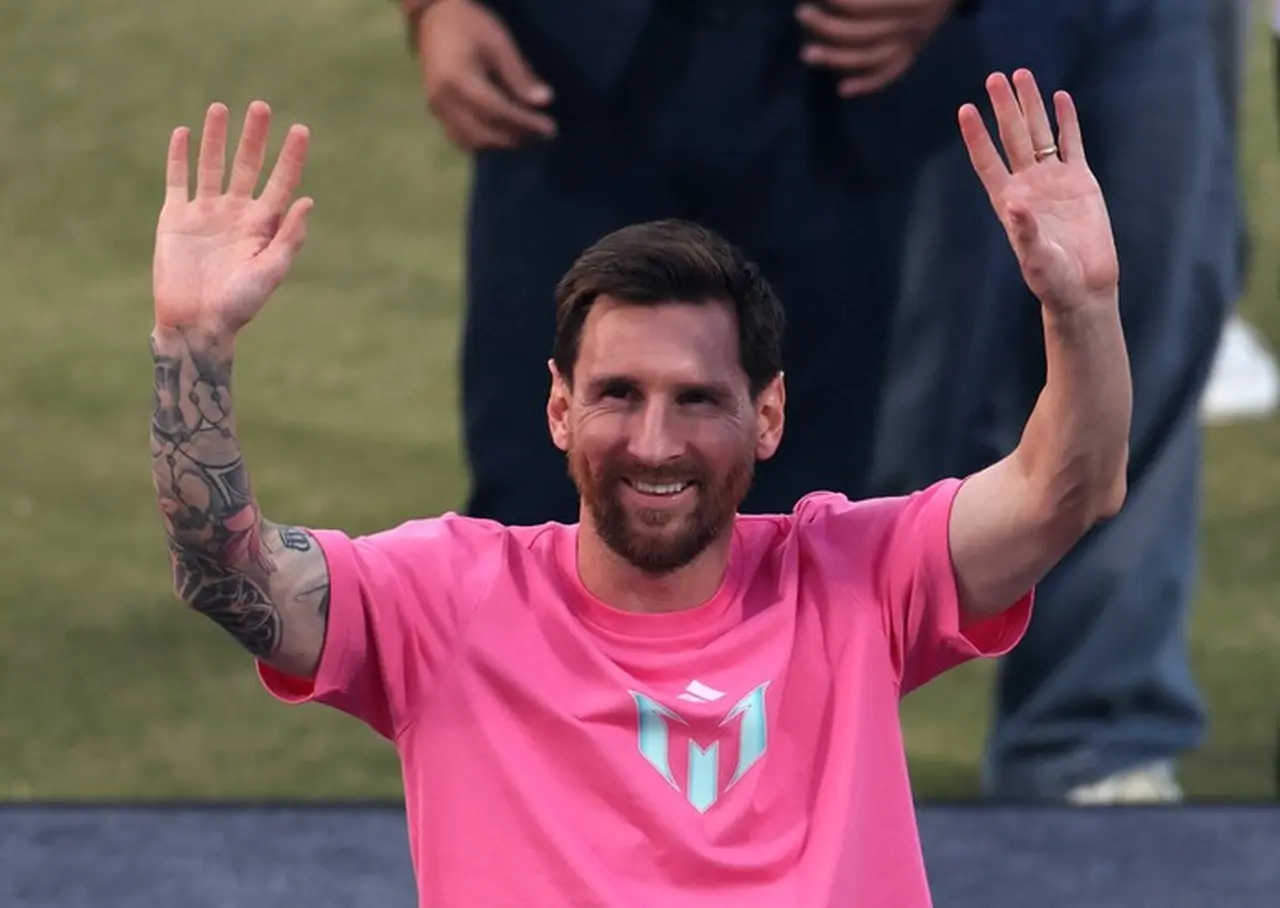 Messi ke India Habiskan Rp 600 M, Tapi Liga Lokal Terancam Mati Suri Messi ke India Habiskan Rp 600 M, Tapi Liga Lokal Terancam Mati Suri