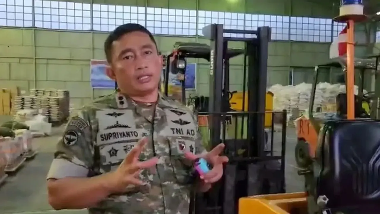 TNI Tegaskan Bantuan Bencana Tak Kosong, Jelaskan Fenomena Rongga Helibox TNI Tegaskan Bantuan Bencana Tak Kosong, Jelaskan Fenomena Rongga Helibox