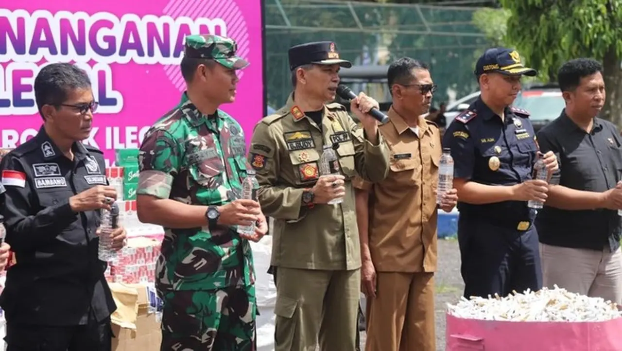 Bea Cukai Jember Musnahkan Ribuan Batang Rokok Ilegal dan Minuman Beralkohol, Nilai Ratusan Juta