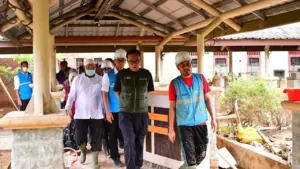 Direksi PLN Turun Langsung Pastikan Percepatan Pemulihan Fasilitas Publik Terdampak Banjir Aceh Direksi PLN Turun Langsung Pastikan Percepatan Pemulihan Fasilitas Publik Terdampak Banjir Aceh