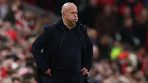 Cedera Alexander Isak, Arne Slot Fokus Hadapi Laga Berikutnya Tanpa Cari Pengganti