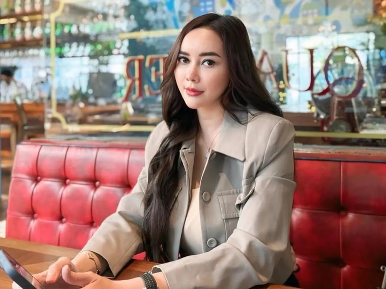 Aura Kasih Tak Nyaman Dituding Selingkuhan Ridwan Kamil, Pertimbangkan Langkah Hukum Aura Kasih Tak Nyaman Dituding Selingkuhan Ridwan Kamil, Pertimbangkan Langkah Hukum