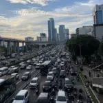 Jelang Nataru 2026, Arus Kendaraan di Gatot Subroto Arah Cawang Mengalami Kepadatan Signifikan