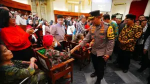 Kapolri Listyo Sigit Ajak Doakan Korban Bencana Sumatera di Momen Natal 2025