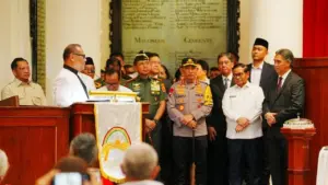 Kapolri Jenderal Listyo Sigit Tinjau Gereja Immanuel, Pastikan Keamanan Misa Malam Natal 2025