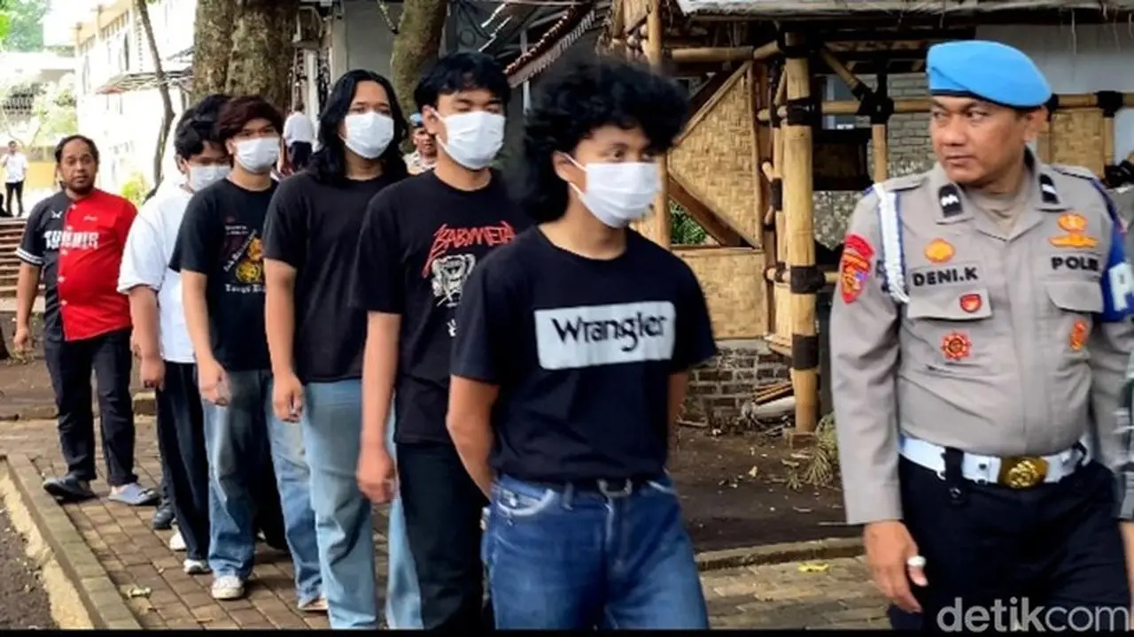 Tujuh Pemuda Diamankan Polisi Bandung Akibat Konten Video Bom Palsu di Ruko