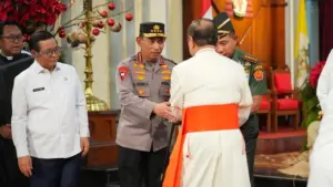 Kapolri Jenderal Listyo Sigit Prabowo Tinjau Katedral Jakarta, Pastikan Keamanan Misa Natal 2025