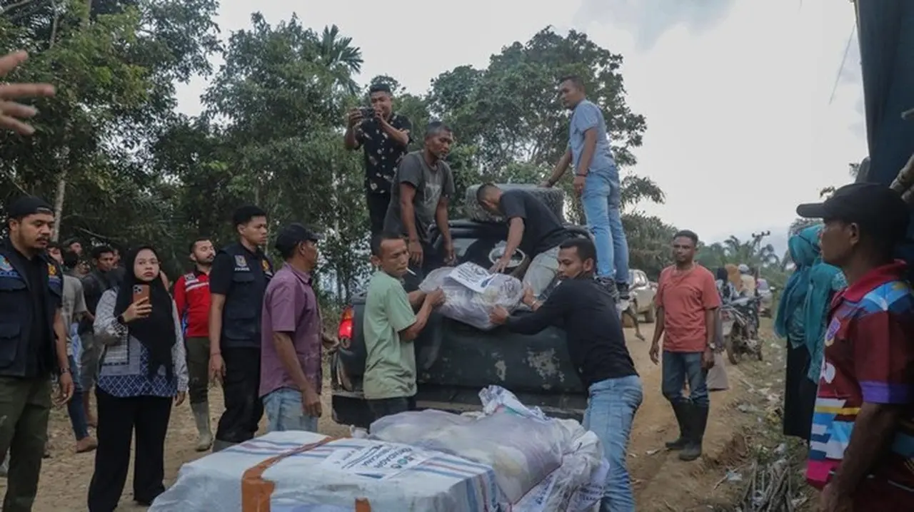 Kemendagri dan TP PKK Tembus Pantee Bidari, Salurkan Bantuan Mendesak ke Korban Banjir Aceh Timur