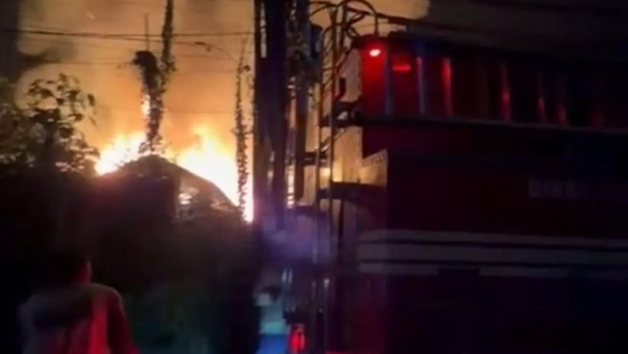 10 Vila di Uluwatu Bali Ludes Terbakar Akibat Percikan Kembang Api Malam Tahun Baru