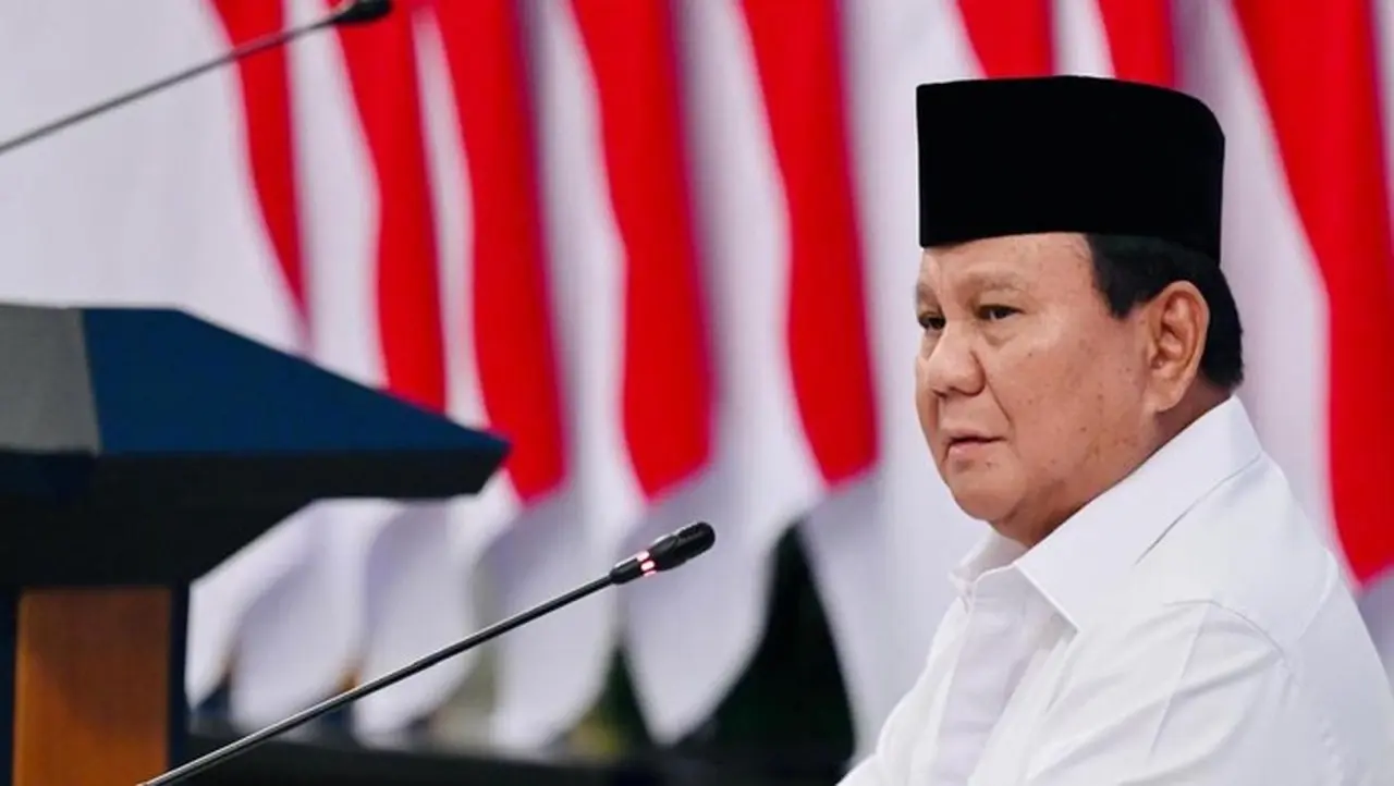 Prabowo Subianto Bantah Tuduhan Diktator, Tegaskan Sumpah Prajurit untuk NKRI Prabowo Subianto Bantah Tuduhan Diktator, Tegaskan Sumpah Prajurit untuk NKRI