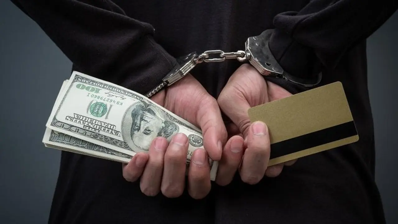 Enam Oknum Wartawan Gadungan Kepung Pengusaha Bogor, Peras Ratusan Juta Rupiah Enam Oknum Wartawan Gadungan Kepung Pengusaha Bogor, Peras Ratusan Juta Rupiah